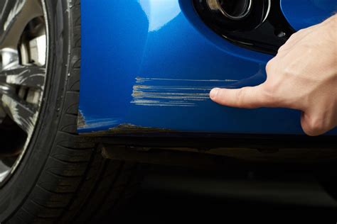 How to Remove Scratches from Car Windows: A Comprehensive Guide