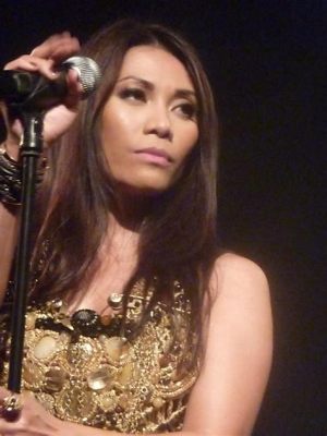  Ombak Suara Concert: When Indonesian Superstar Anggun Ignites Hanoi!