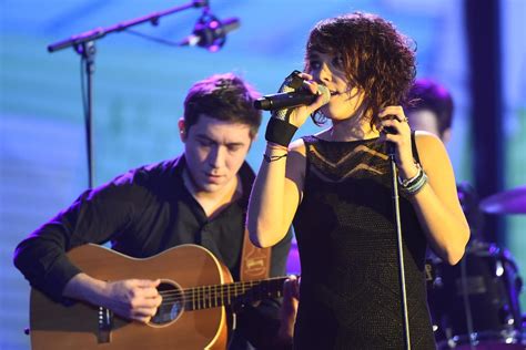 Zaz's Paris à la Folie Concert Sparks Debate on Artistic Expression and Cultural Appropriation